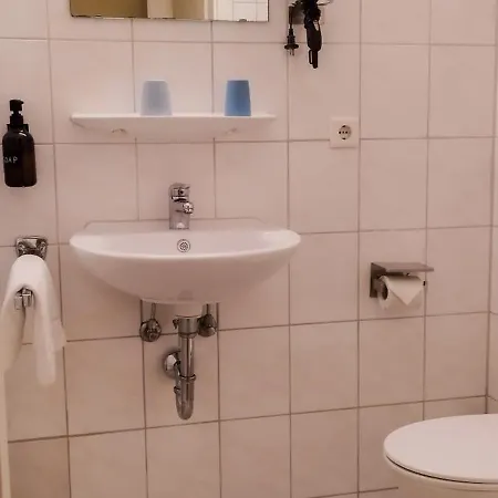 Elfmeter בית הארחה 3*